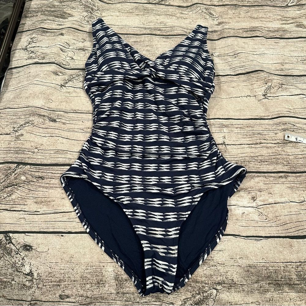 Nip/tuck Shapewear Swimsuit in Blue and White Smoothing Pattern Size 6